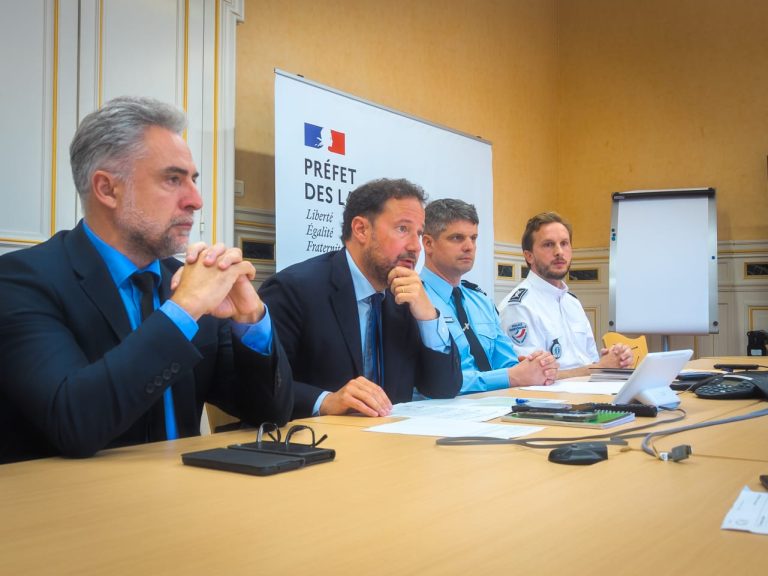 Préfecture des Landes, annonce d'une expérimentation sur l'usage du téléphone au volant.